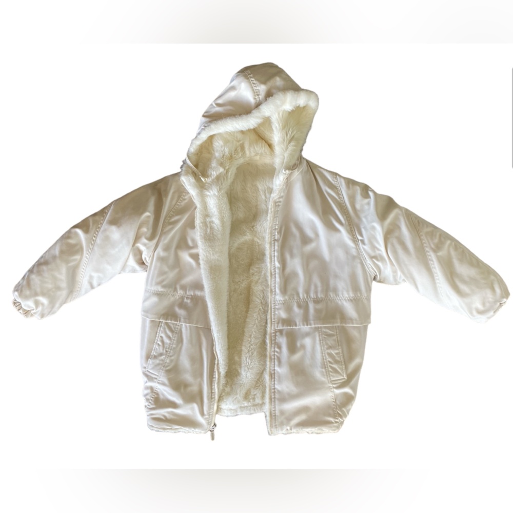 IZZI | 90s Vintage White Reversible Faux Fur Hoodie Jacket Size S
